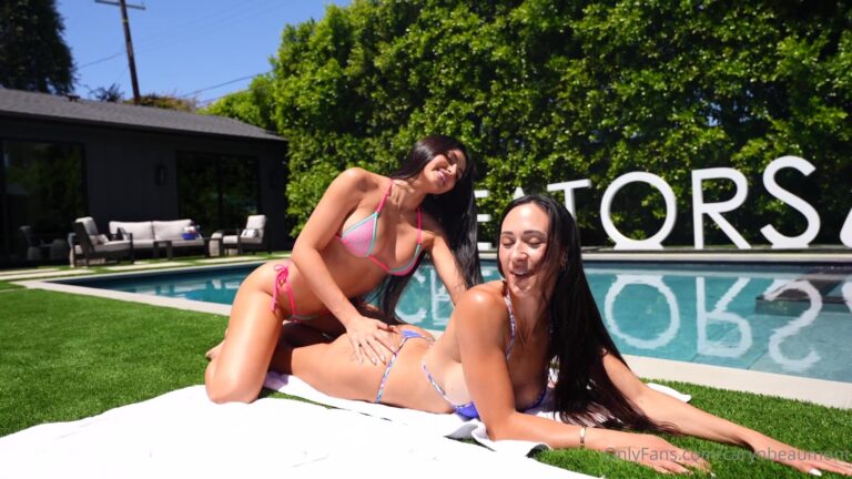 Caryn Beaumont y Sarah ilustran la cogida en la ducha