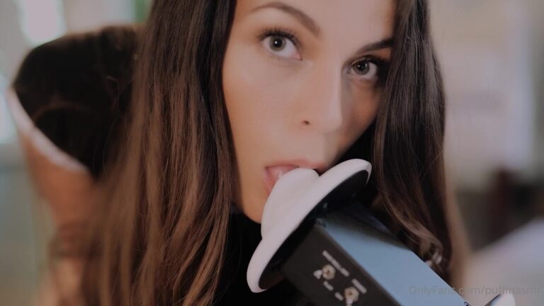 Curvy Puffin Asmr muestra seductoramente su culo