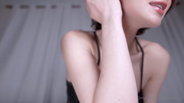 Maimy ASMR Covers Her Ass And Pussy With Beads