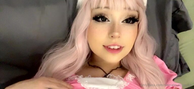 Sierralovesyoubb juega con sus pezones firmes