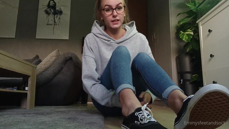Emmyfeetandsocks Muestra Pies