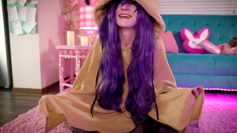 Tweetney Se Masturba El Culo En La Noche De Halloween